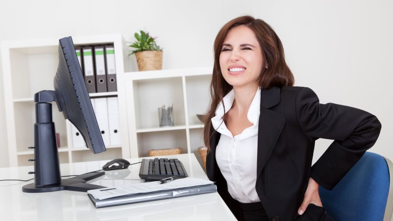 How to Ergonomically Optimize your Office Space to Avoid Back Pain